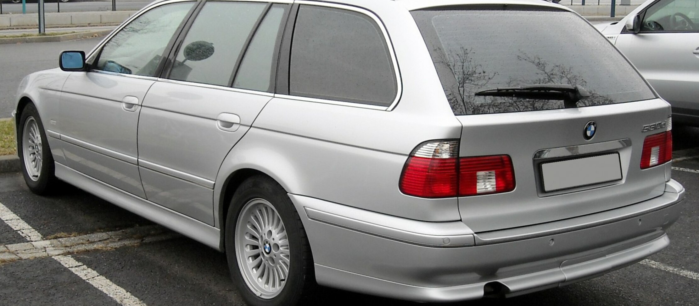 BMW 5 Series Touring (E39, Facelift 2000) 540i V8 (286 Hp) Automatic 2000, 2001, 2002, 2003, 2004