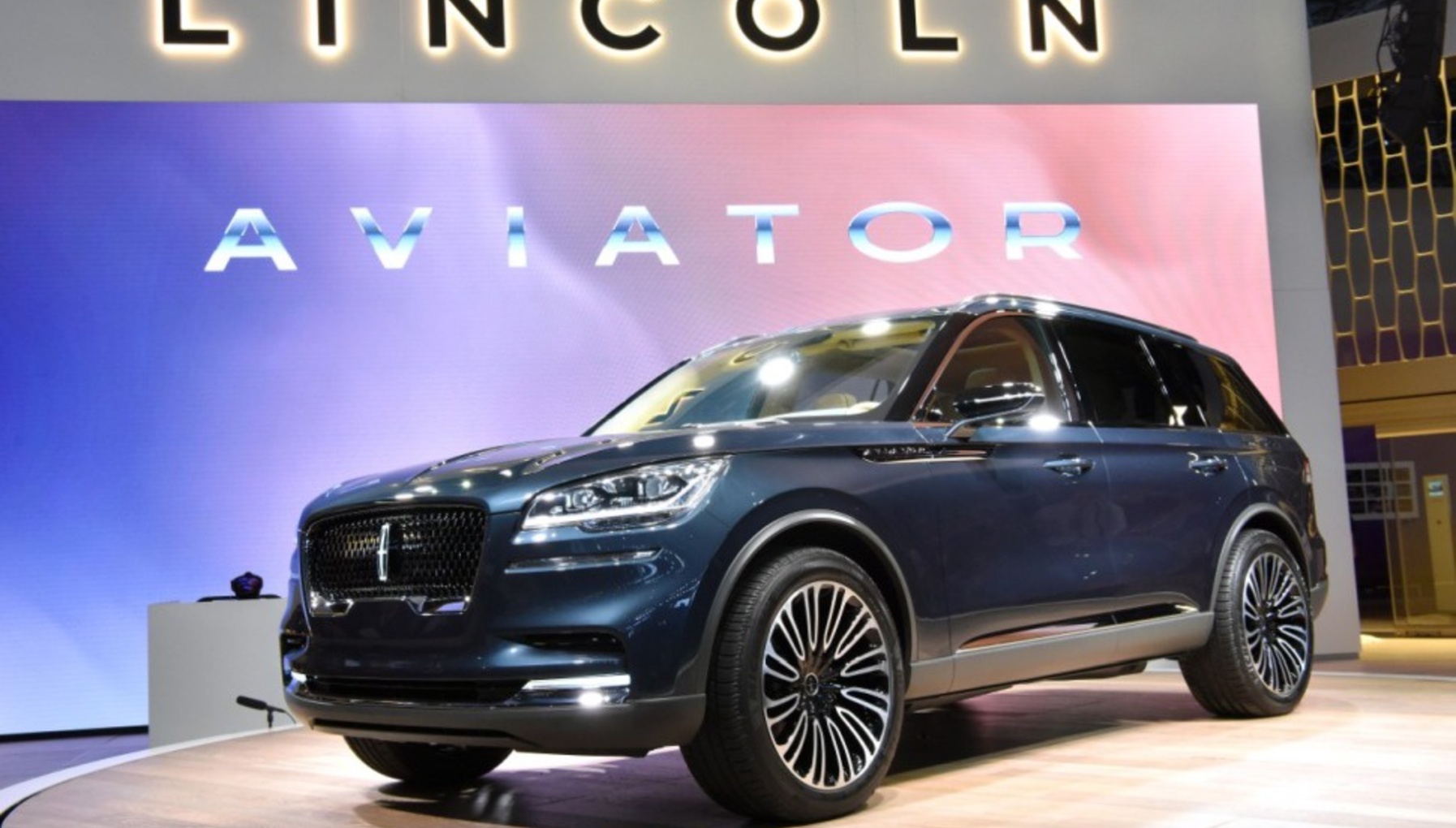 Lincoln Aviator II 3.0 V6 (494 Hp) Hybrid AWD SelectShift 2019, 2020, 2021, 2022 