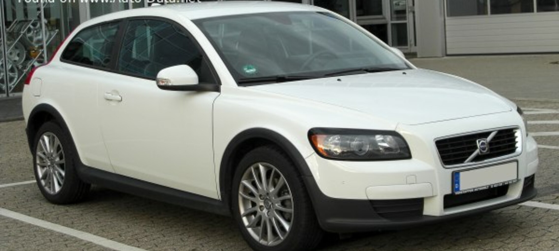 Volvo C30 2.5 i 20V T5 (230 Hp) 2008, 2009, 2010 