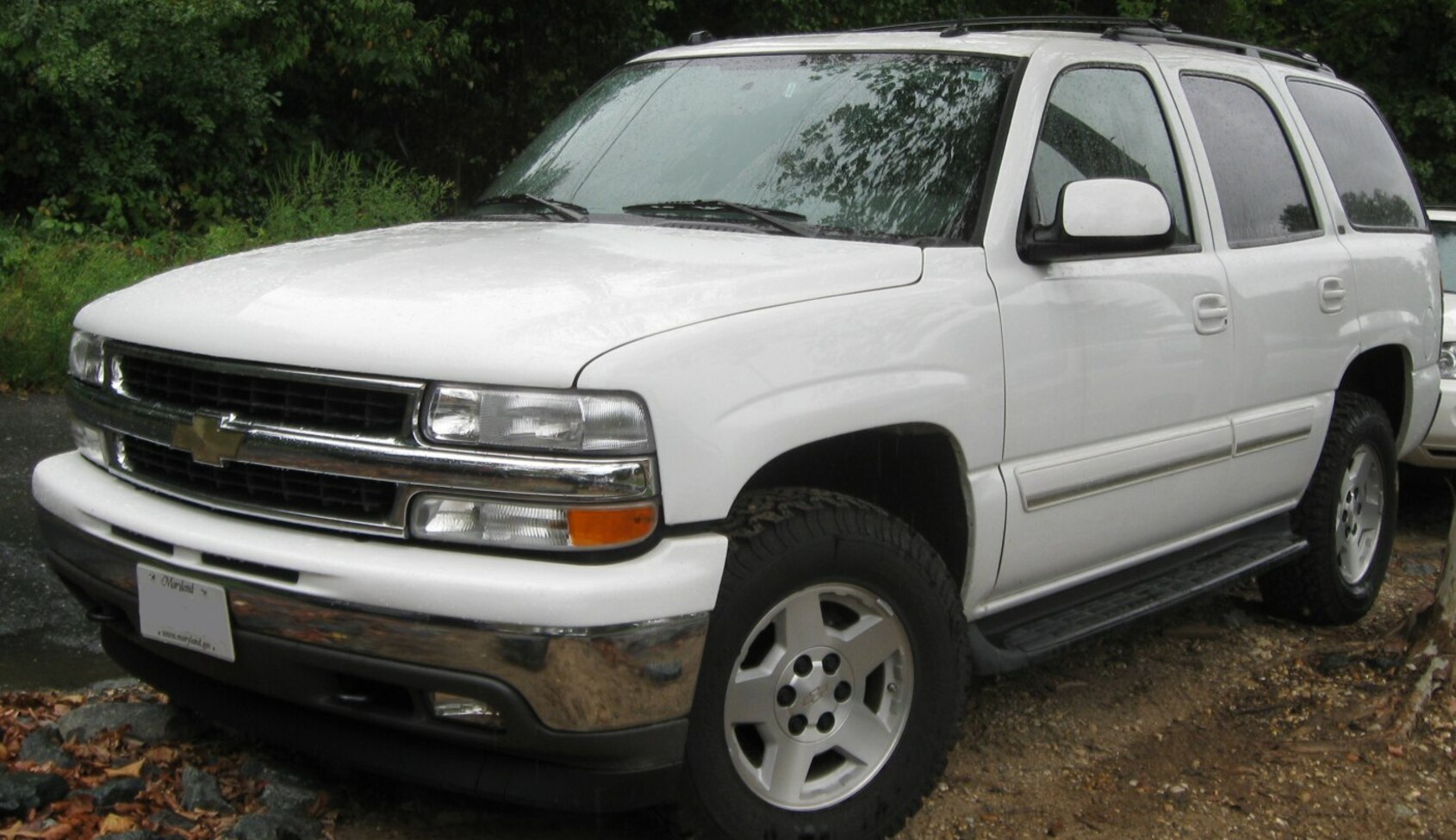 Chevrolet Tahoe (GMT840) 5.3 i V8 (288 Hp) 1999, 2000, 2001, 2002, 2003, 2004