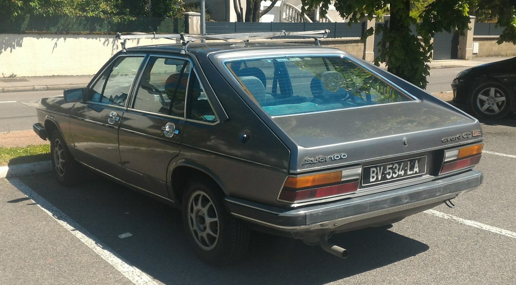 Audi 100 Avant (C2, Typ 43, facelift 1979) 1.9 (100 Hp) 4MT 1980, 1981, 1982