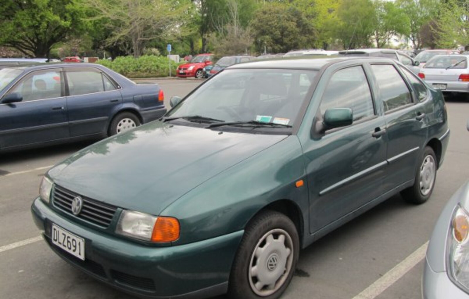 Volkswagen Polo III Classic 1.8 (90 Hp) 1997, 1998, 1999, 2000 