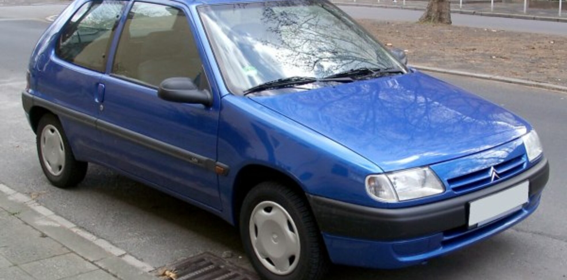 Citroen Saxo (Phase I, 1996) 3-door 1.6i (90 Hp) Automatic 1996, 1997, 1998, 1999