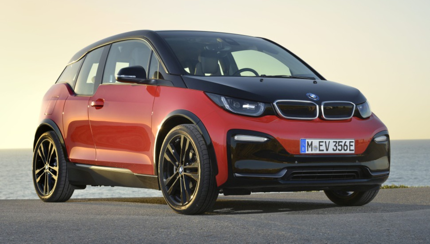 BMW i3s 32.2 kWh (184 Hp) Range Extender 2017, 2018 