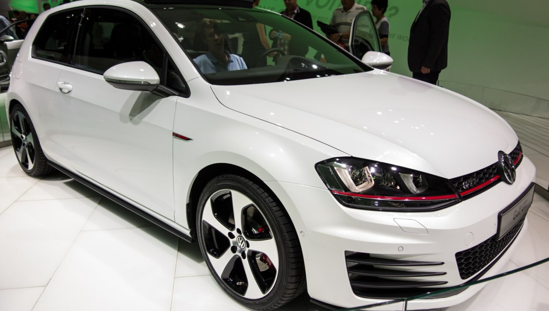 Volkswagen Golf VII (3-door) GTI Performance 2.0 TSI (230 Hp) DSG 2013, 2014, 2015, 2016 