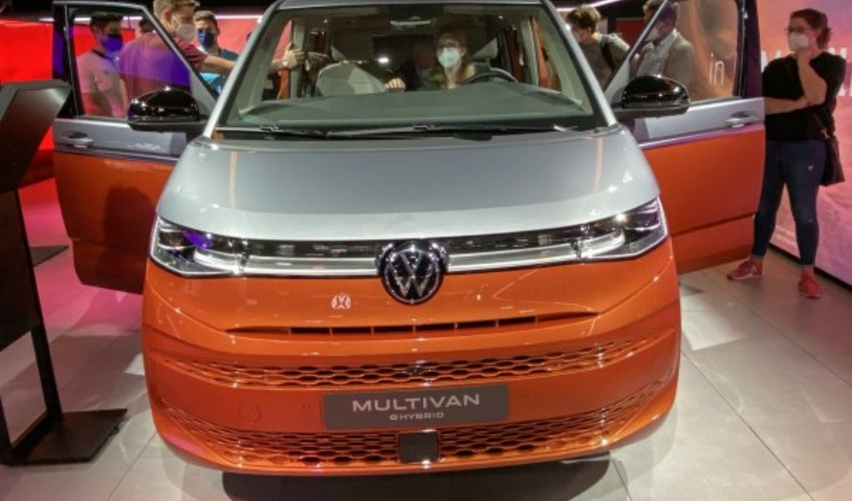 Volkswagen Multivan (T7) 2.0 TSI (204 Hp) DSG 2021, 2022 