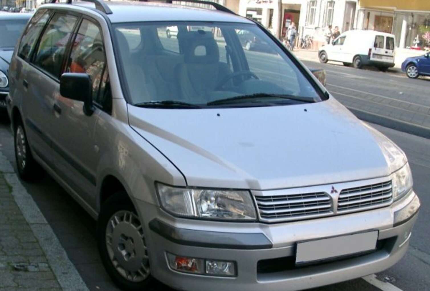 Mitsubishi Space Wagon III 2.4 GDI 4x4 (150 Hp) 1998, 1999, 2000, 2001, 2002 