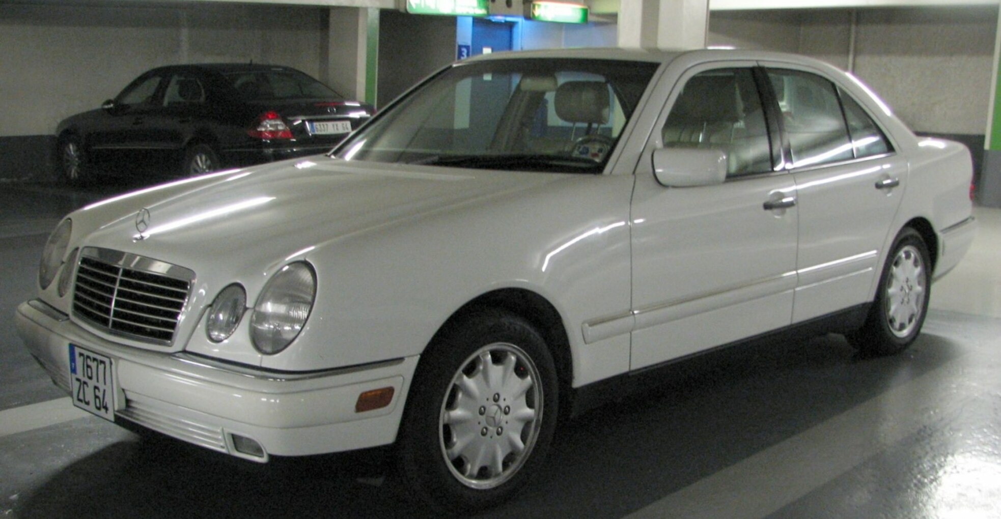 Mercedes-Benz E-class (W210) E 430 V8 (279 Hp) Automatic 1996, 1997, 1998, 1999 