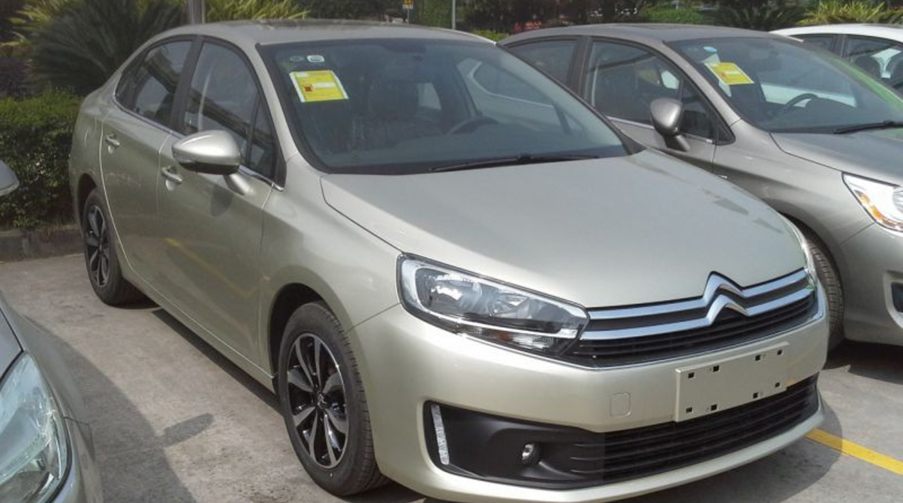 Citroen C4 L Sedan (Phase II, 2016) 1.2 PureTech 12V (136 Hp) 2016, 2017, 2018, 2019, 2020, 2021 