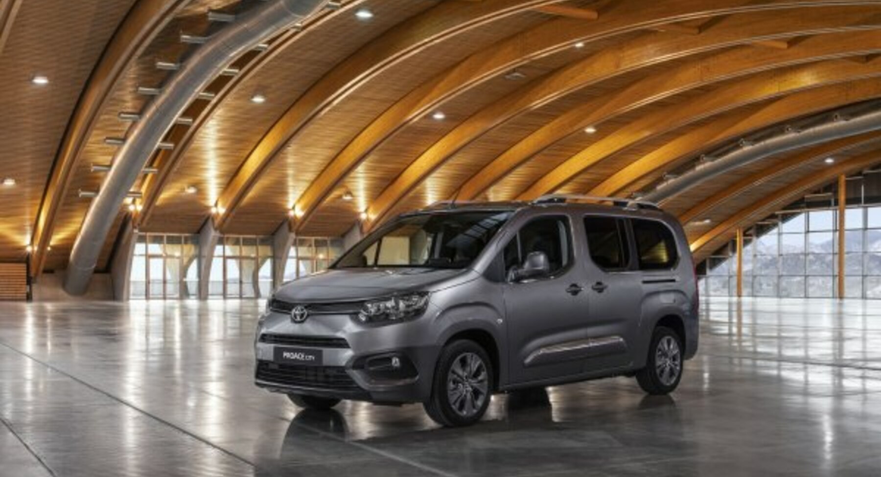 Toyota Proace City Verso LWB 50 kWh (136 Hp) Electric 2022, 2023