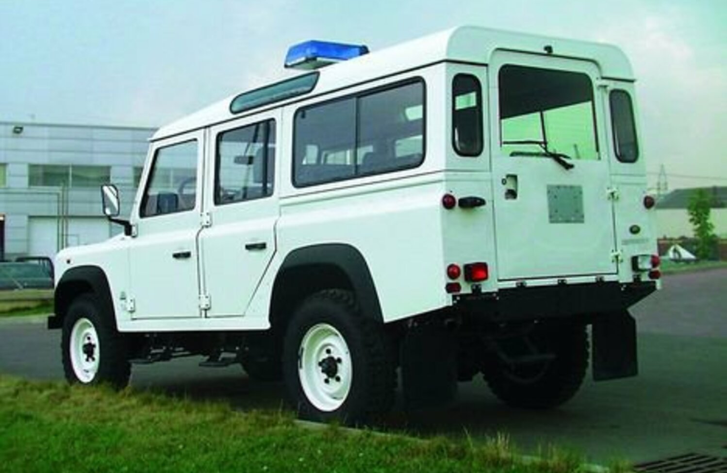 Land Rover Defender 110 2.5 TD5 (122 Hp) 1999, 2000, 2001