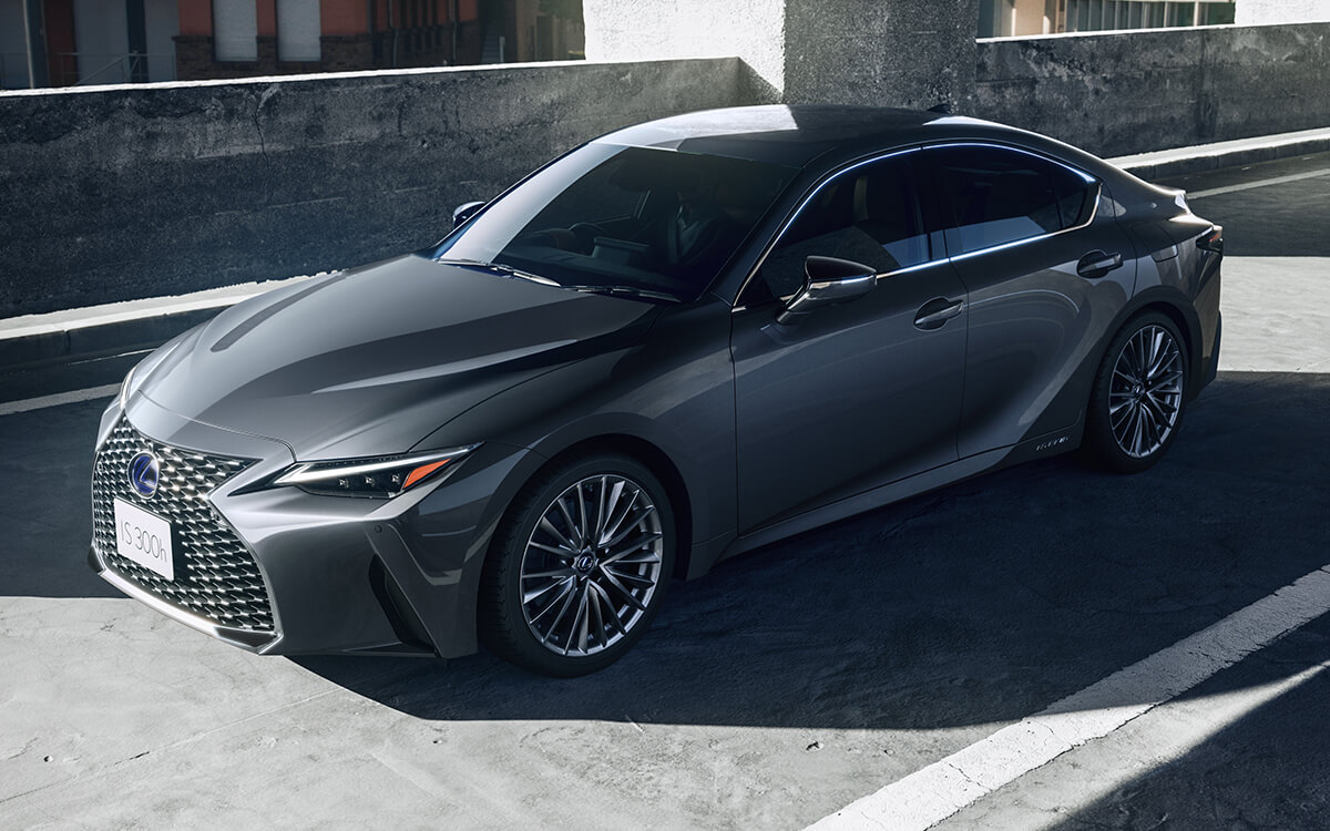 Lexus IS 300h (220 Hp) Hybrid Automatic 2020, 2021 (VN)