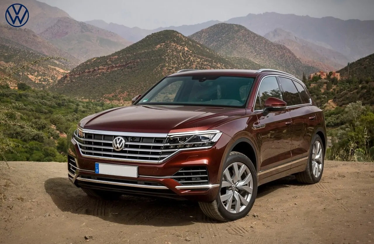 Volkswagen Touareg Luxury 2.0 TSI (251 Hp) 4MOTION Tiptronic 2021 (VN)